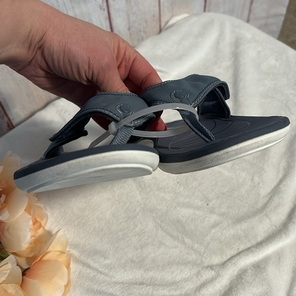 EUC Clarks Cloudsteppers Glide Post Sandals - Picture 9 of 10